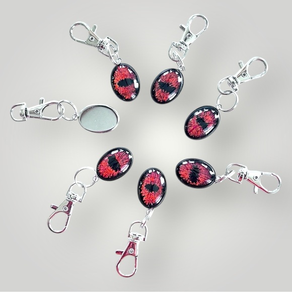 𝑯𝒂𝒏𝒅𝒎𝒂𝒅𝒆 Orange/Red Dragon Eye Keychain w/Gift Bag - Picture 9 of 9